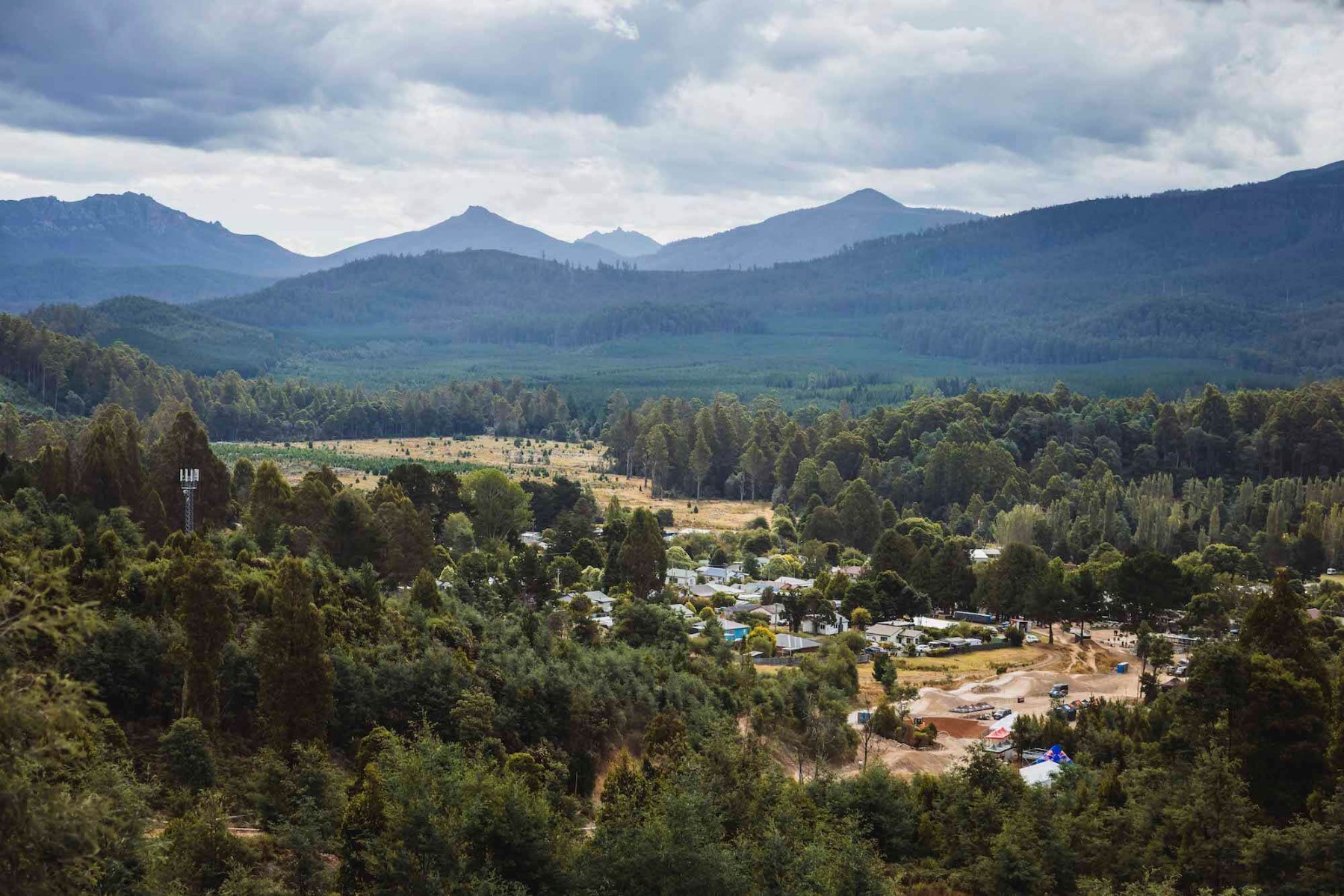 DG_240220_RedBull_Hardline_Tasmania-965_1_1_